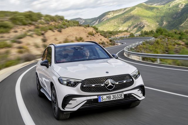 Mercedes Benz Glc Class photo 25