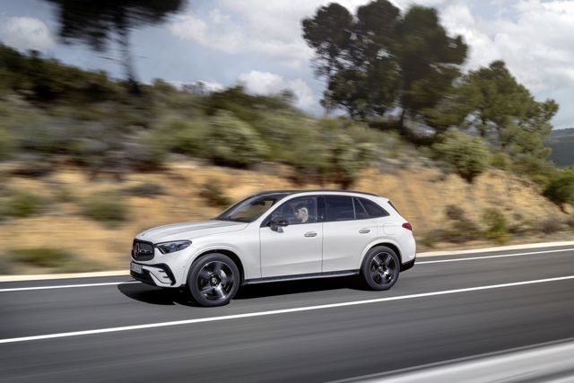 Mercedes Benz Glc Class photo 31