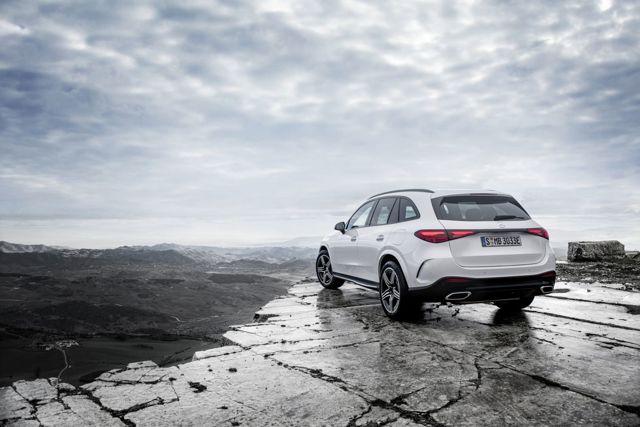 Mercedes Benz Glc Class photo 36