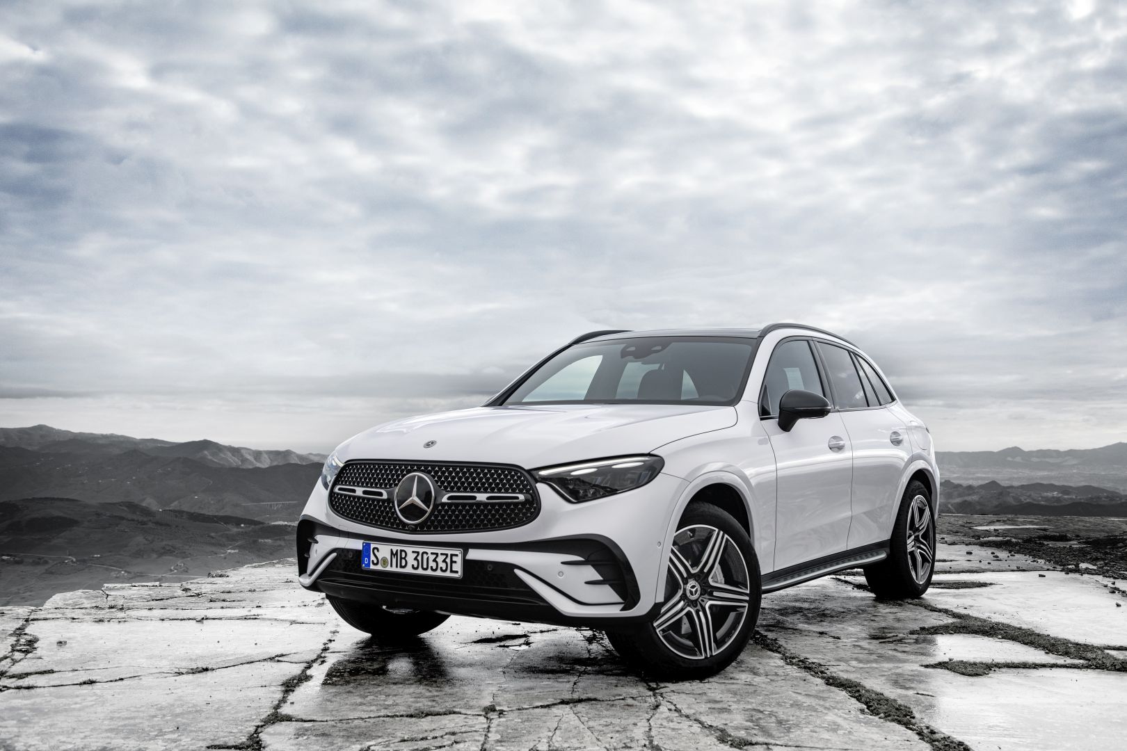 Mercedes Benz Glc Class photo 37