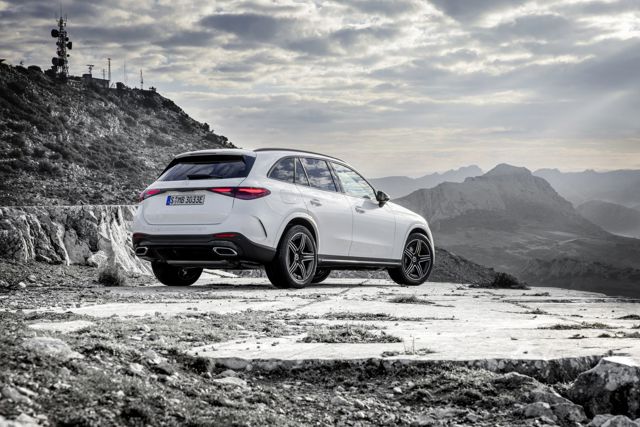 Mercedes Benz Glc Class photo 38