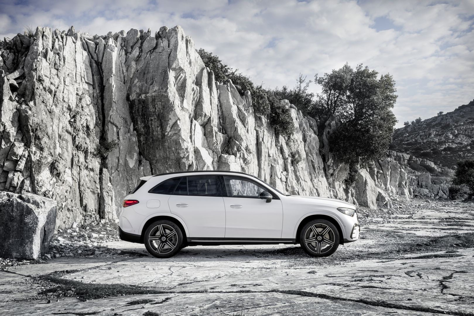 Mercedes Benz Glc Class photo 39