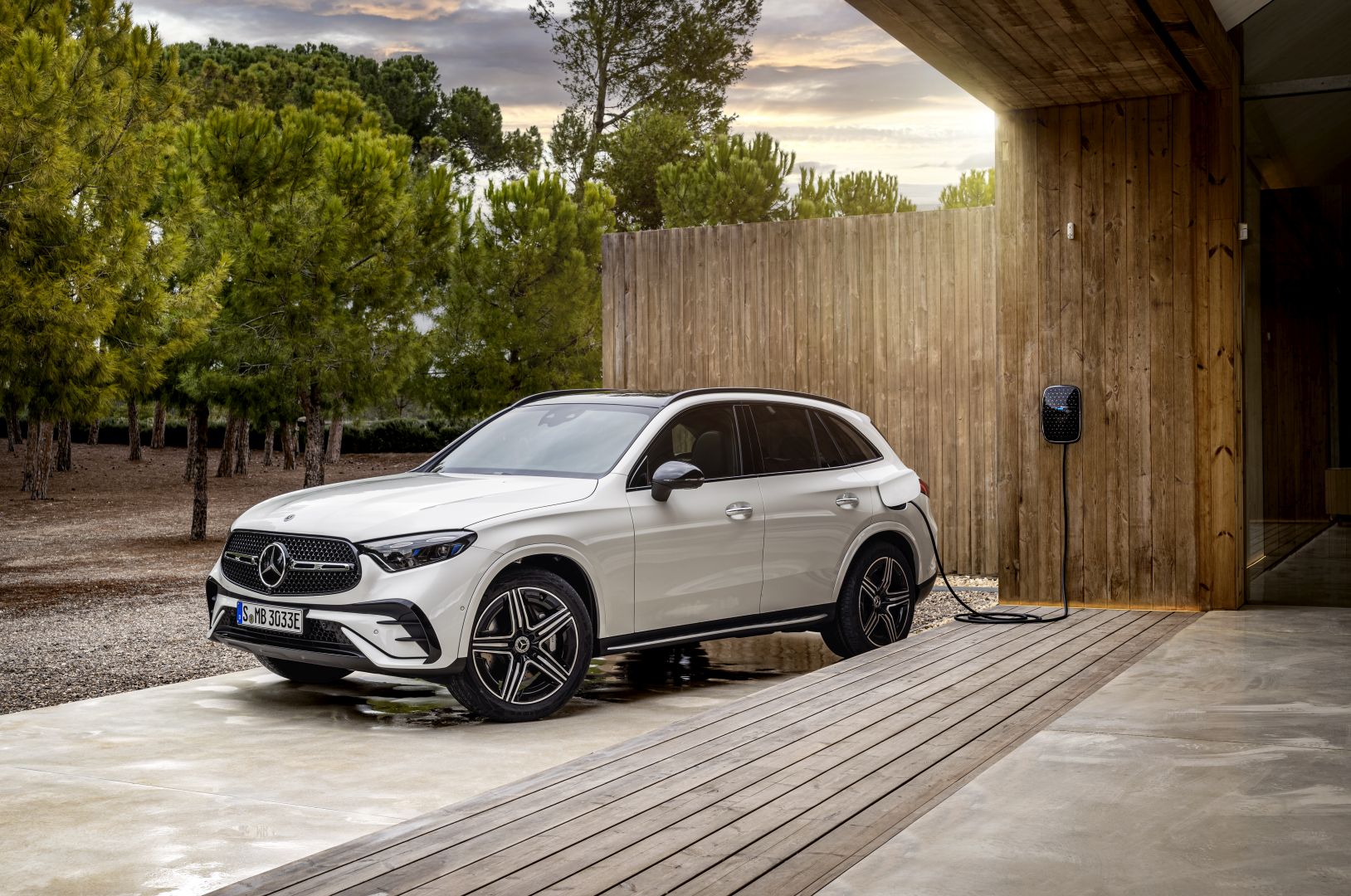 Mercedes Benz Glc Class photo 45