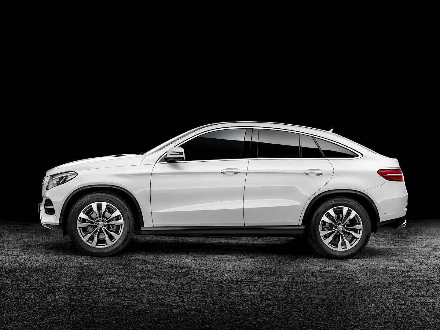Mercedes Benz Gle-Class Coupe photo 2