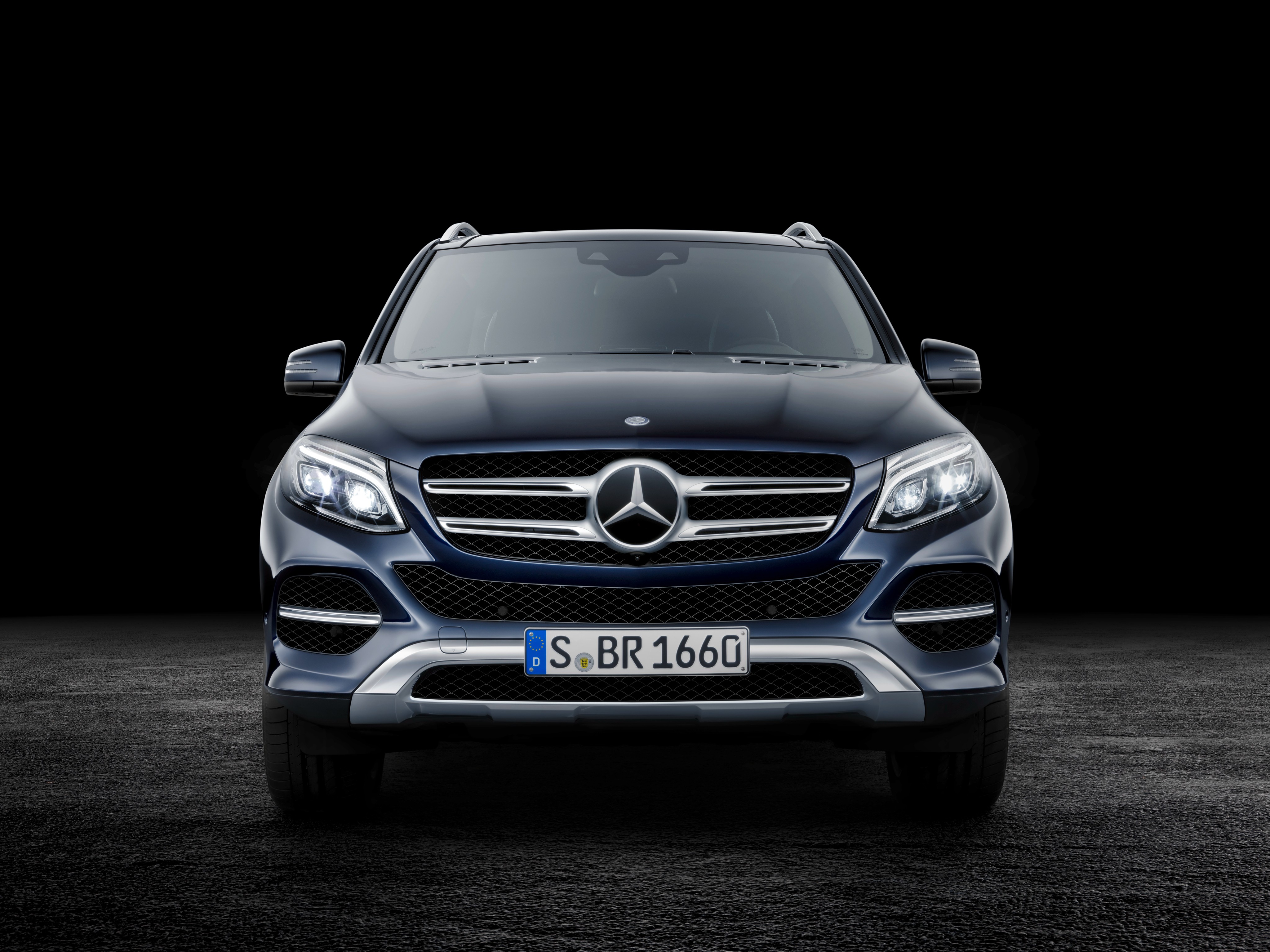 Mercedes Benz Gle-Class photo 11