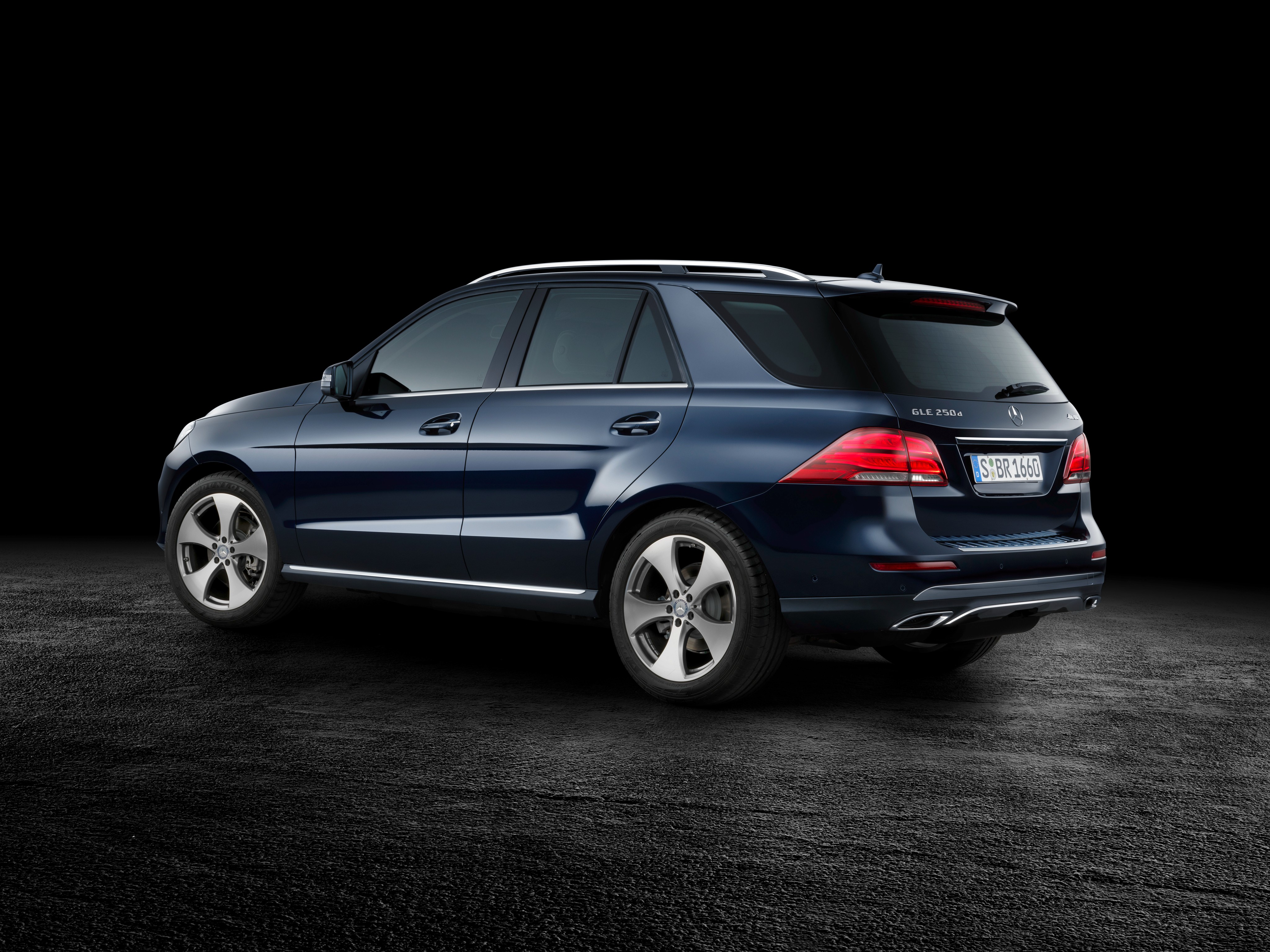 Mercedes Benz Gle-Class photo 12