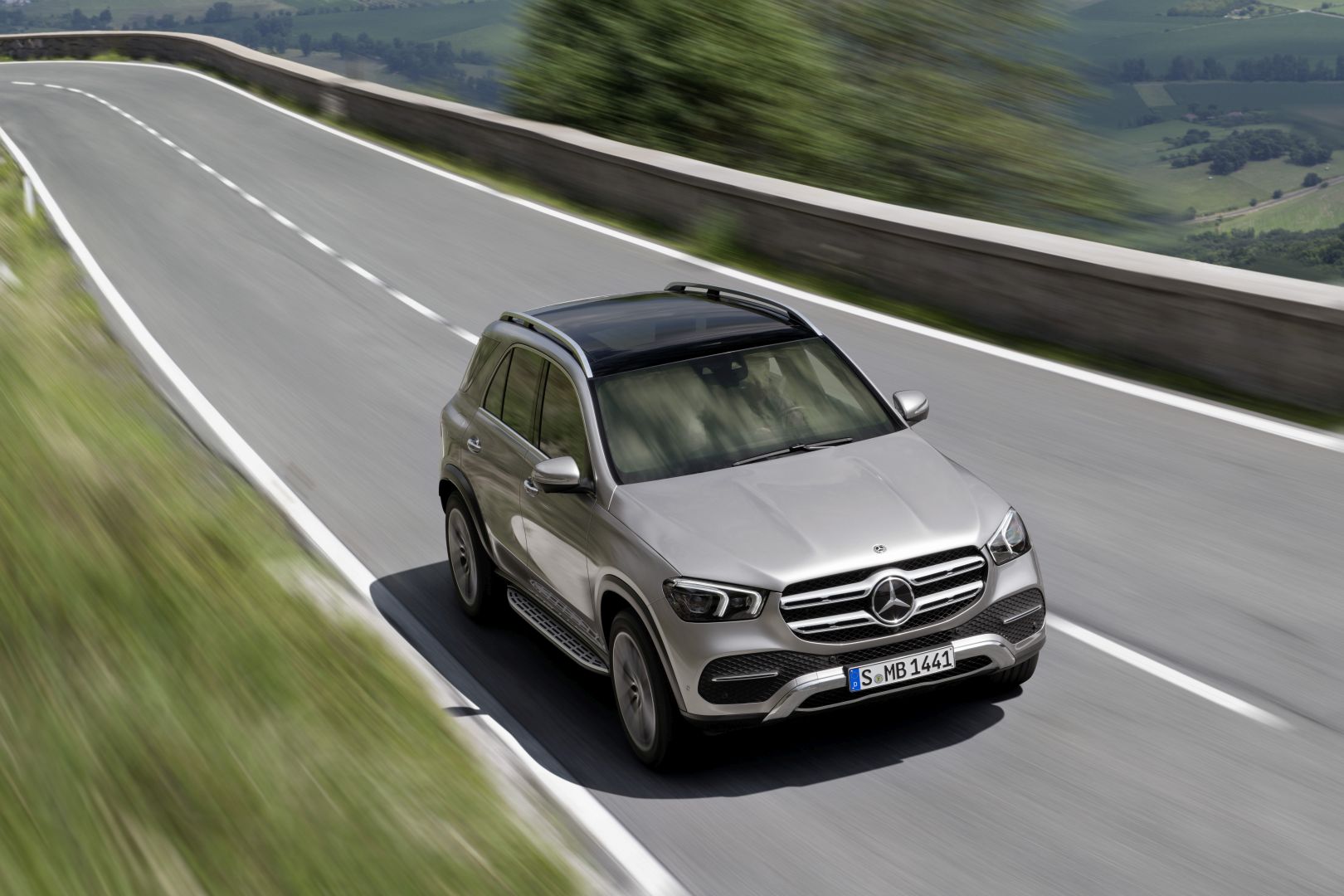 Mercedes Benz Gle-Class photo 2