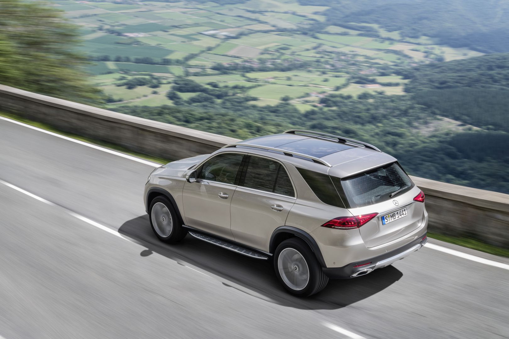 Mercedes Benz Gle-Class photo 3