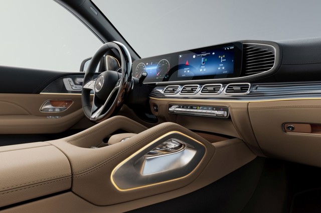 Mercedes Benz Gls-Class photo 8