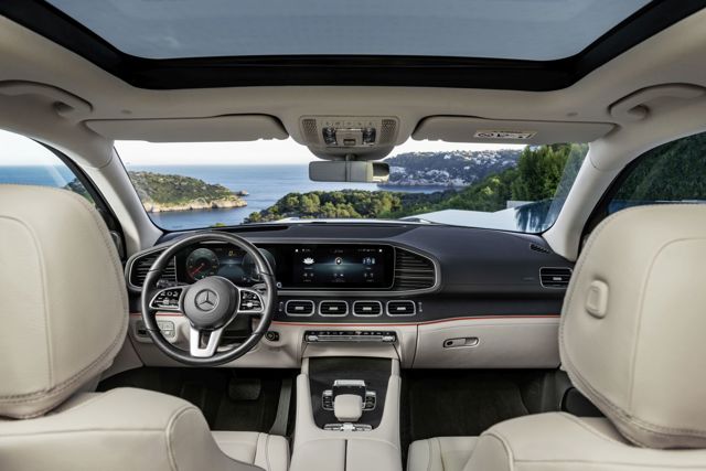 Mercedes Benz Gls-Class photo 89