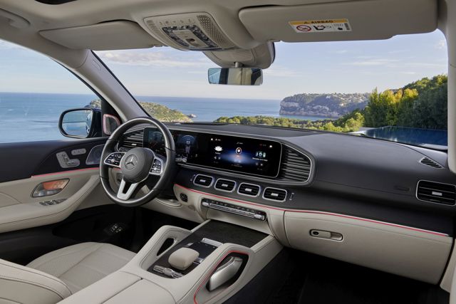 Mercedes Benz Gls-Class photo 90
