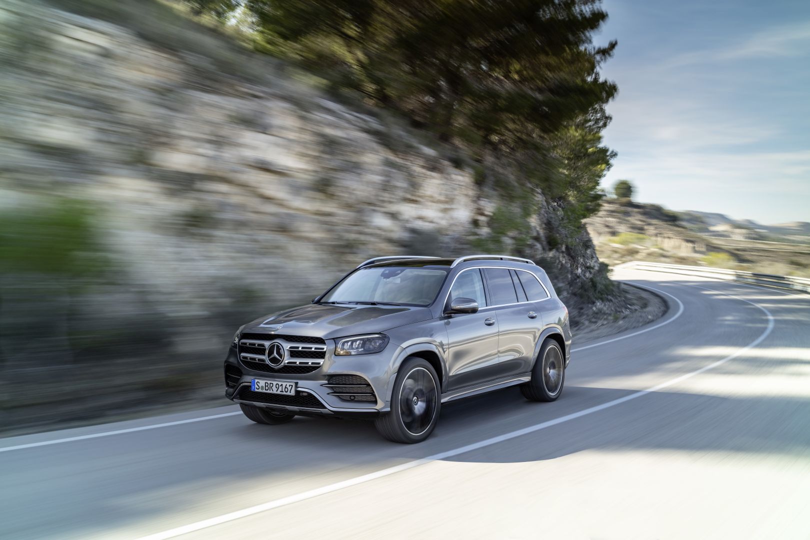 Mercedes Benz Gls-Class photo 4