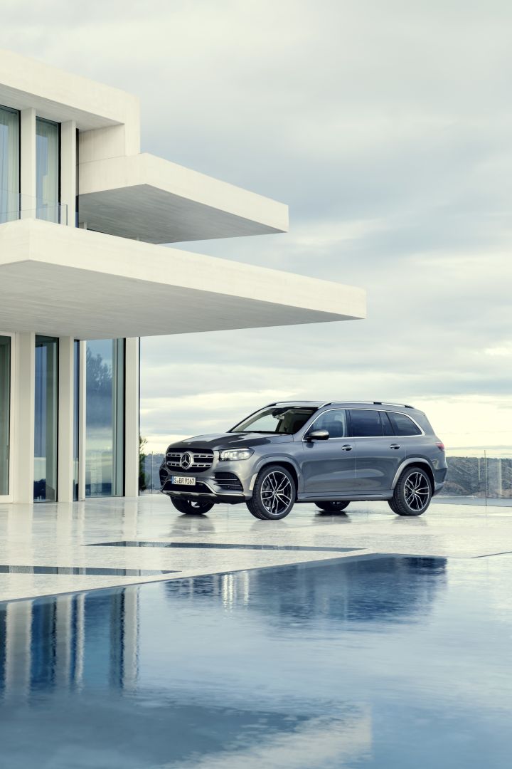 Mercedes Benz Gls-Class photo 15