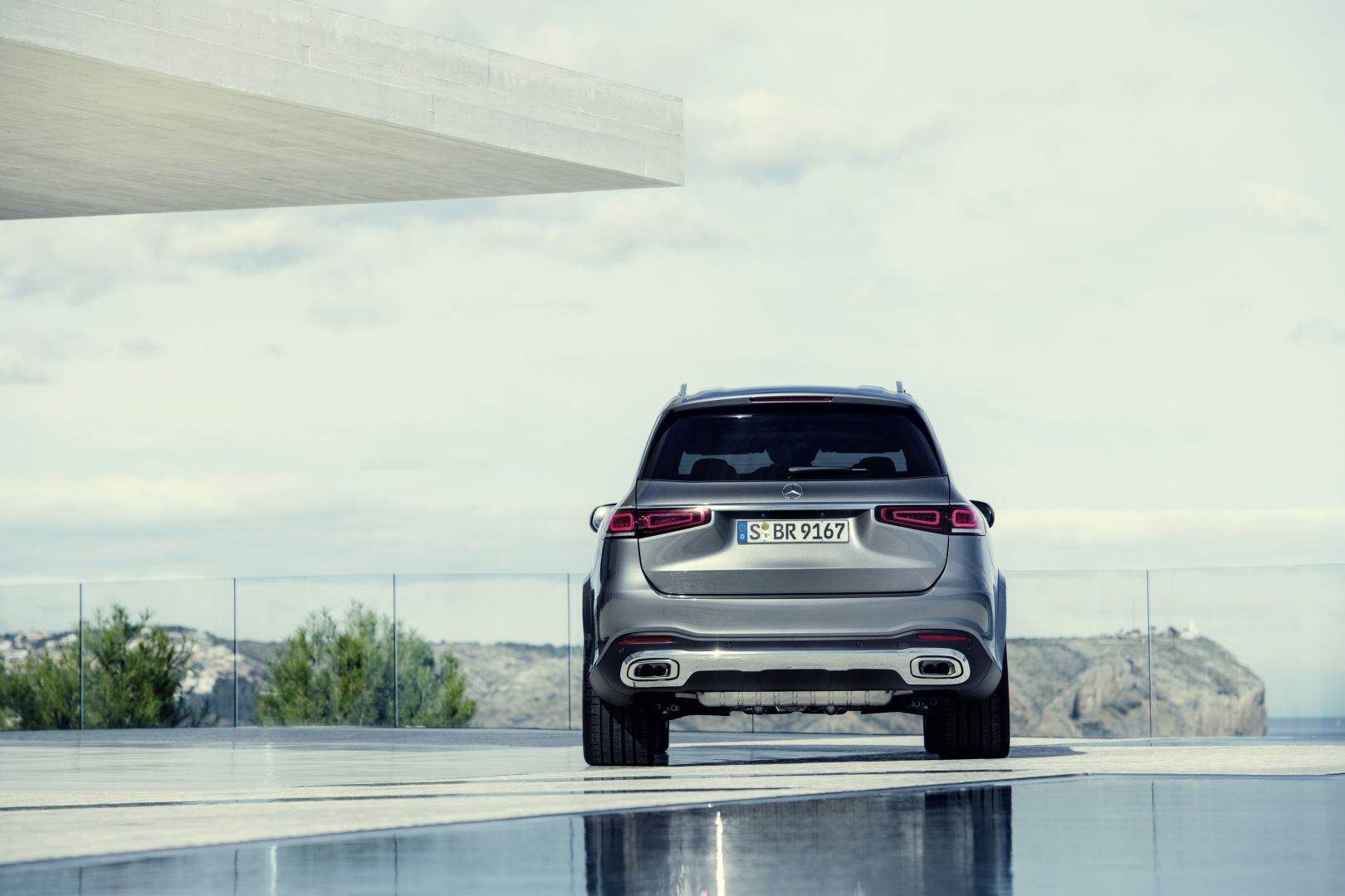 Mercedes Benz Gls-Class photo 20