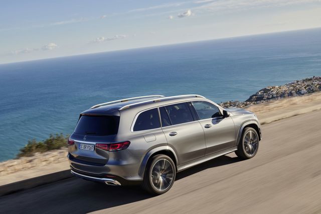 Mercedes Benz Gls-Class photo 29