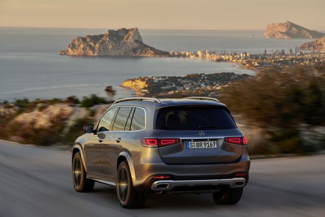 Mercedes Benz Gls-Class photo 30