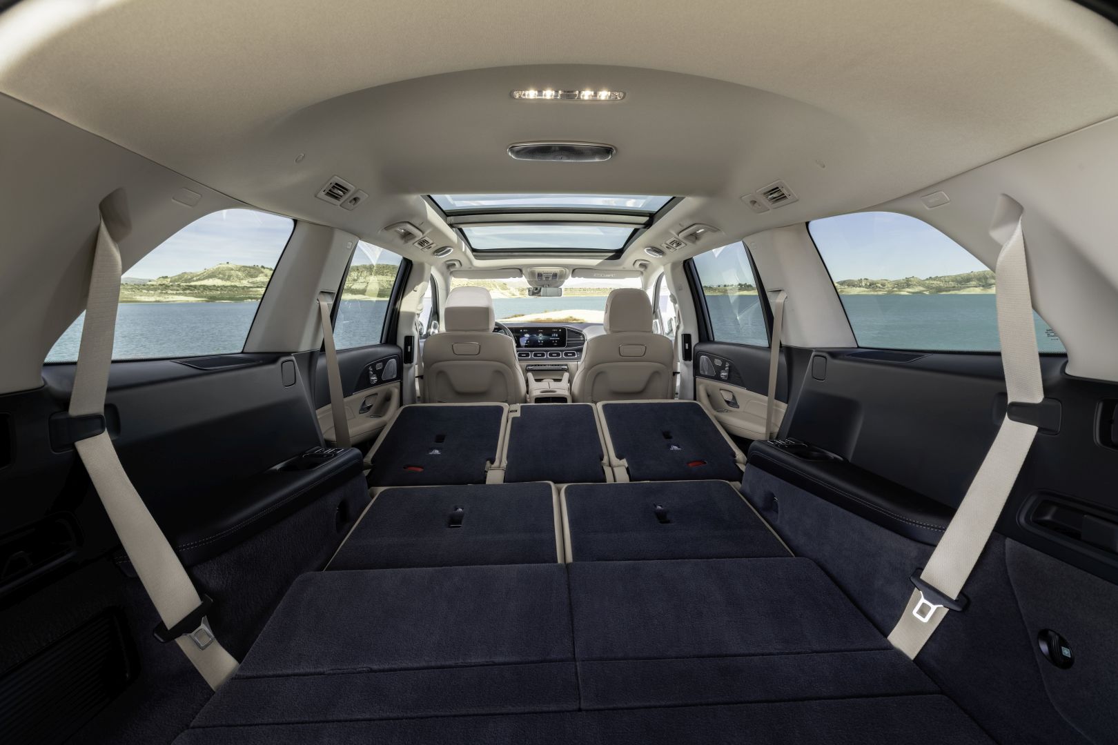 Mercedes Benz Gls-Class photo 83