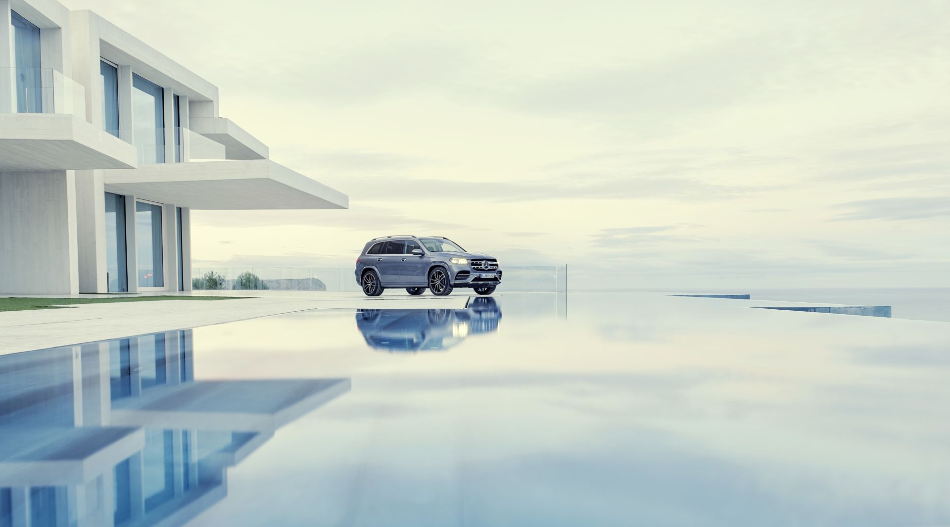 Mercedes Benz Gls-Class photo 34