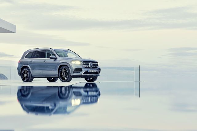 Mercedes Benz Gls-Class photo 35