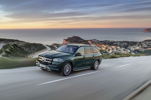Mercedes Benz Gls-Class photo 36