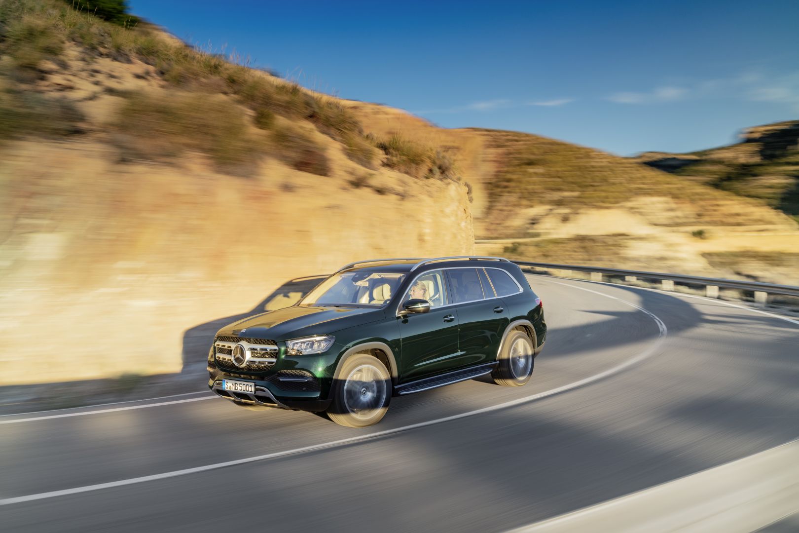 Mercedes Benz Gls-Class photo 39