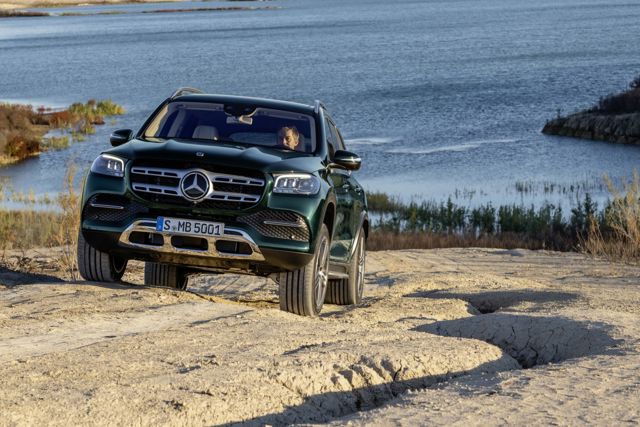 Mercedes Benz Gls-Class photo 41