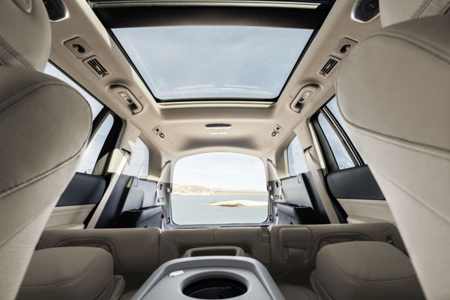Mercedes Benz Gls-Class photo 84