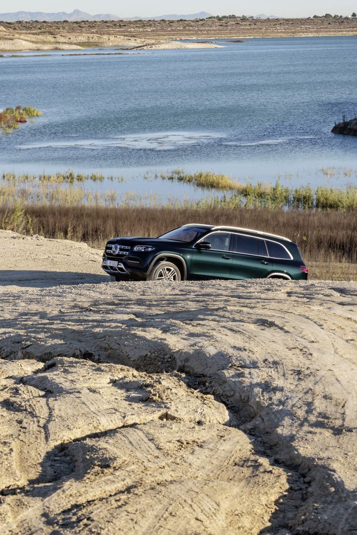 Mercedes Benz Gls-Class photo 43