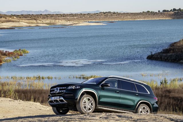 Mercedes Benz Gls-Class photo 44