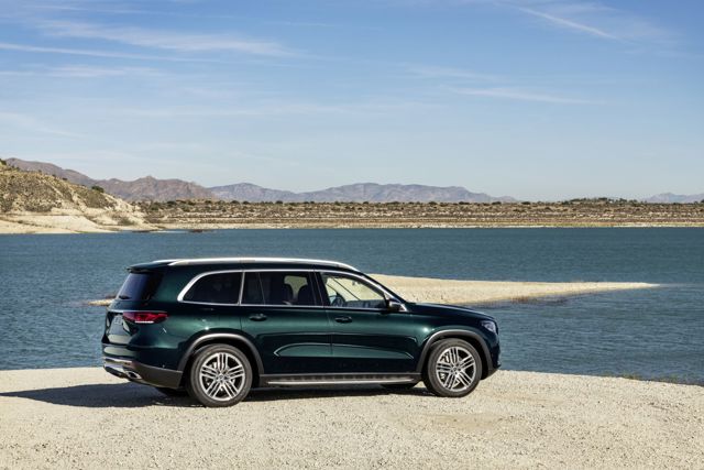Mercedes Benz Gls-Class photo 49