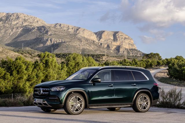 Mercedes Benz Gls-Class photo 53