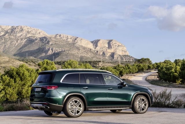 Mercedes Benz Gls-Class photo 54