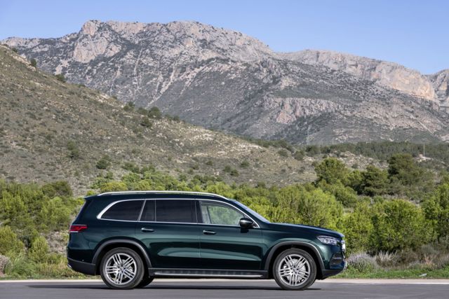 Mercedes Benz Gls-Class photo 58