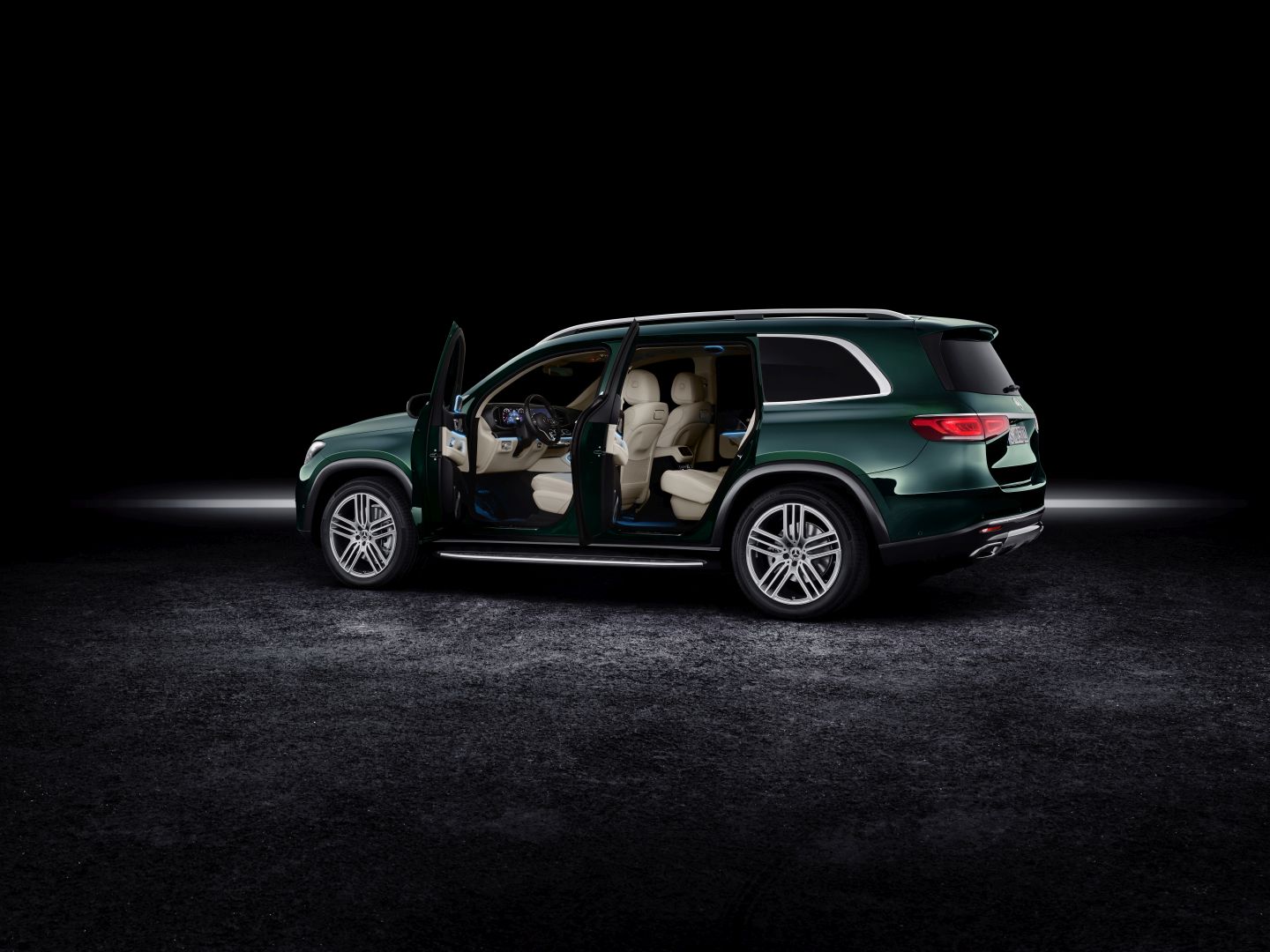 Mercedes Benz Gls-Class photo 73