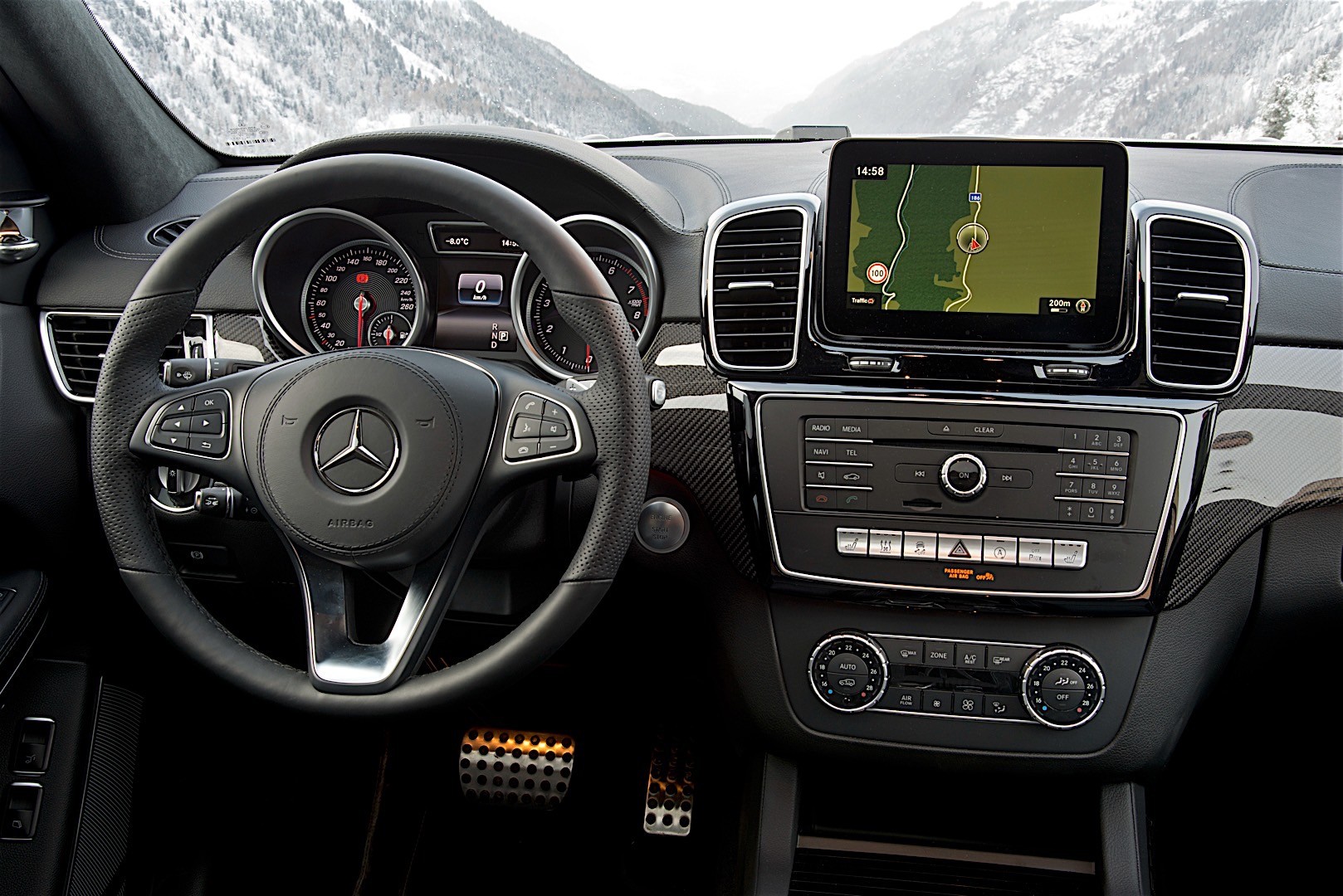 Mercedes Benz Gls-Class photo 71