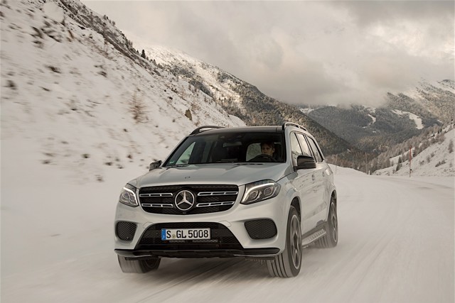 Mercedes Benz Gls-Class photo 15