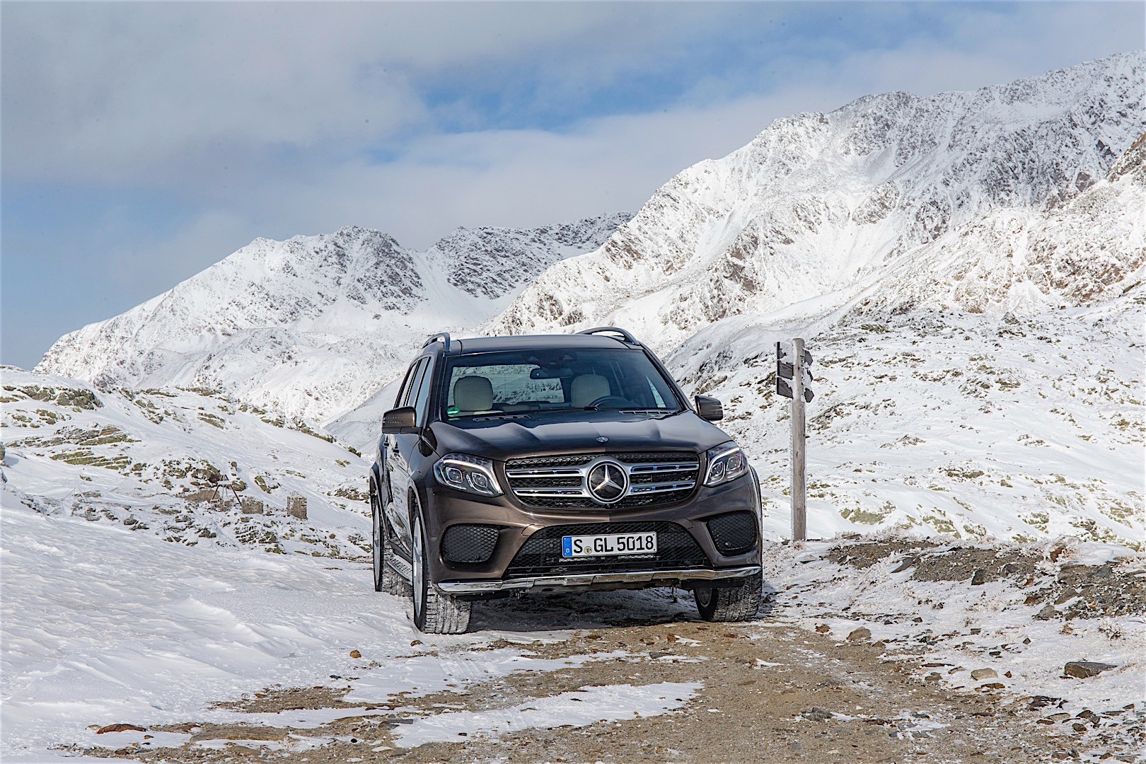 Mercedes Benz Gls-Class photo 27
