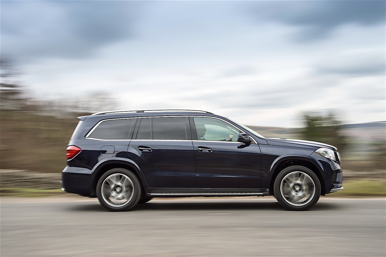 Mercedes Benz Gls-Class photo 30