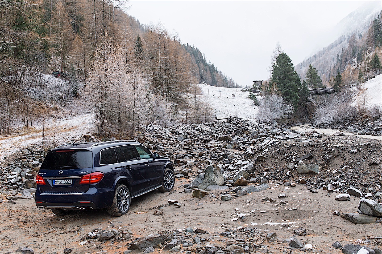 Mercedes Benz Gls-Class photo 42