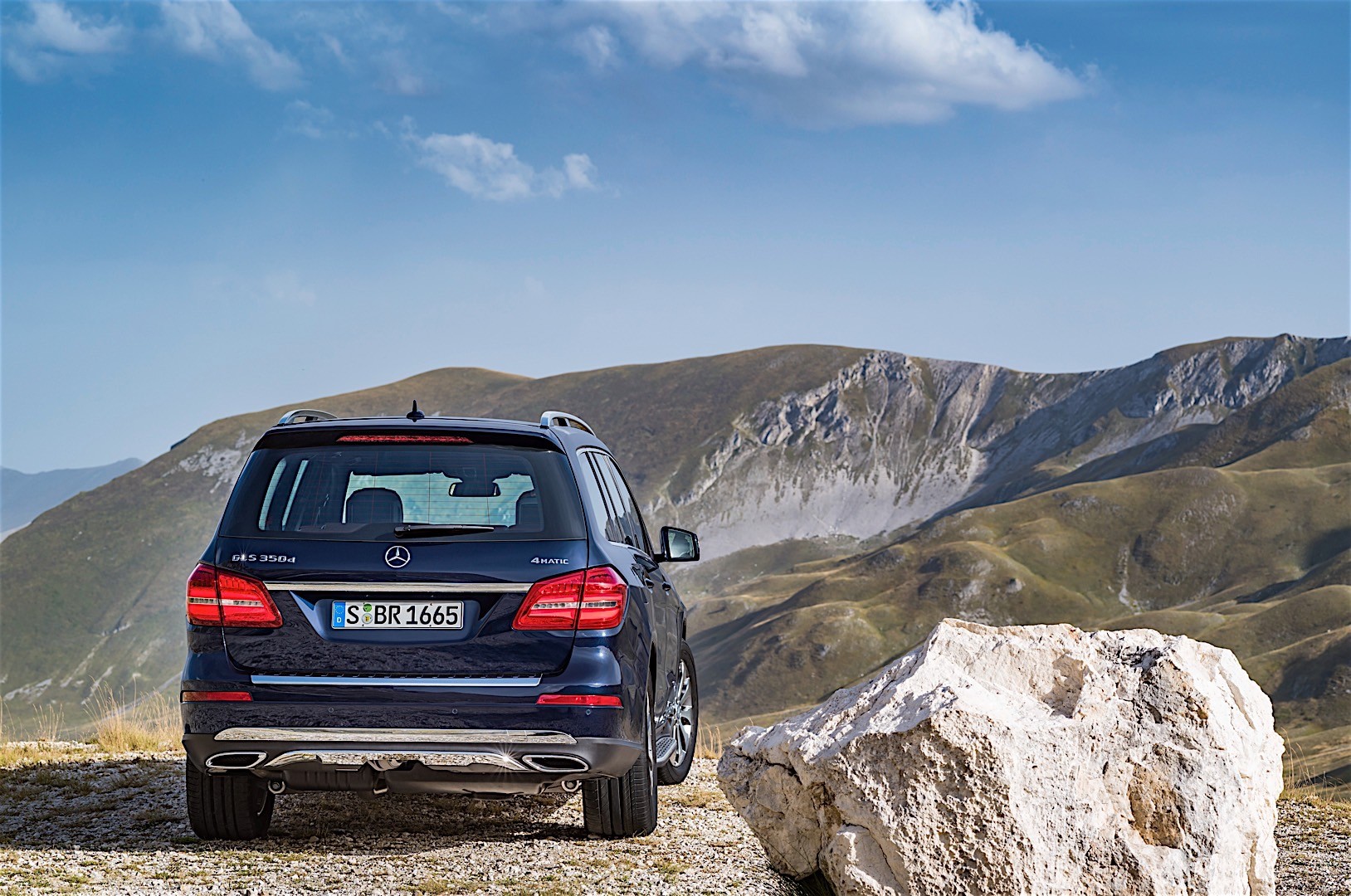 Mercedes Benz Gls-Class photo 45