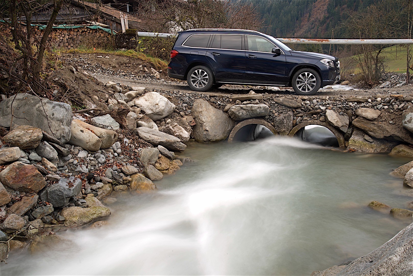 Mercedes Benz Gls-Class photo 49