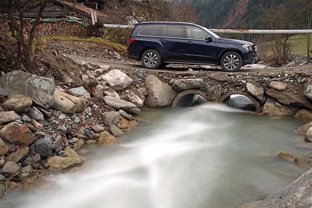 Mercedes Benz Gls-Class photo 49