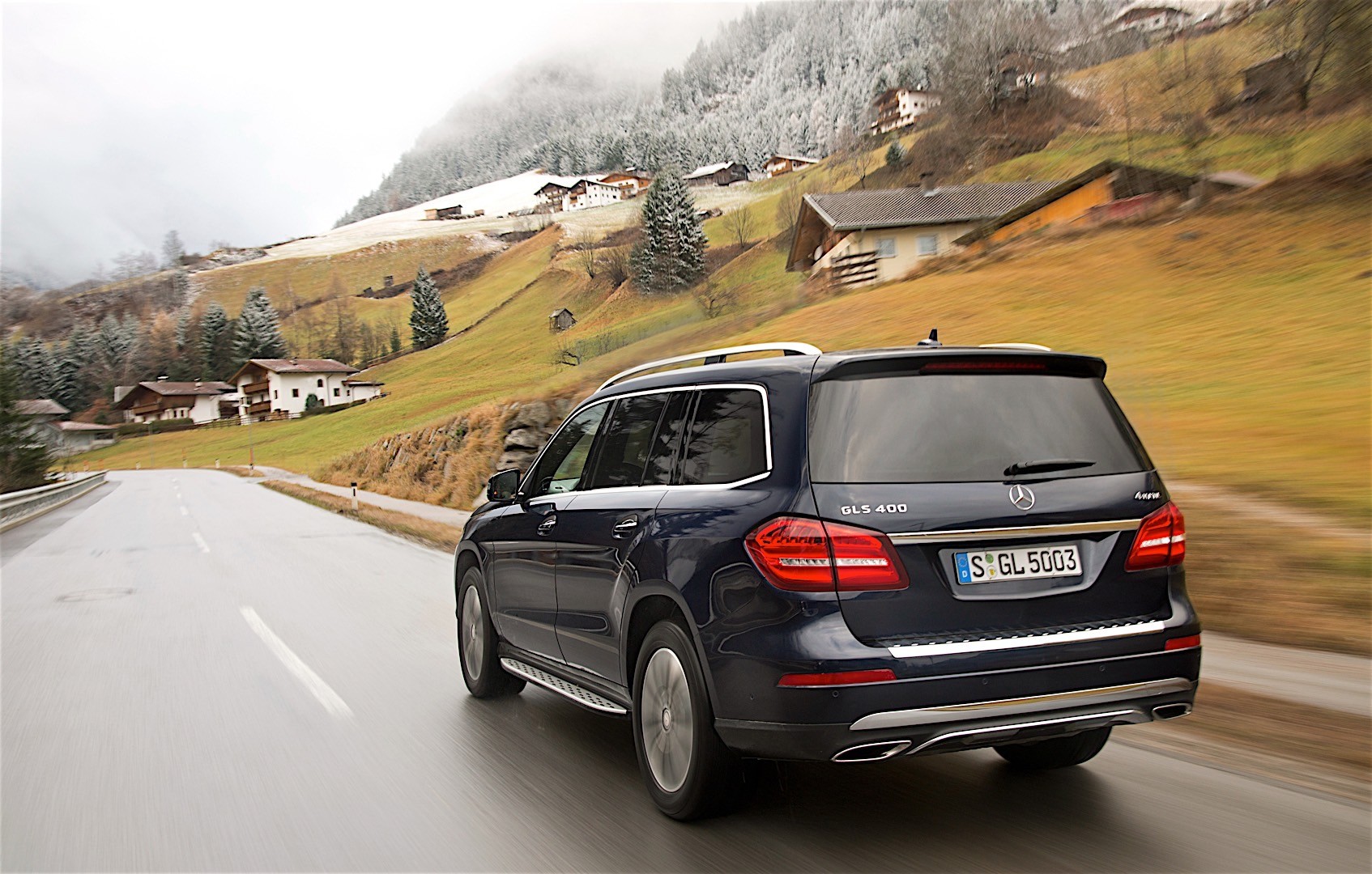 Mercedes Benz Gls-Class photo 52