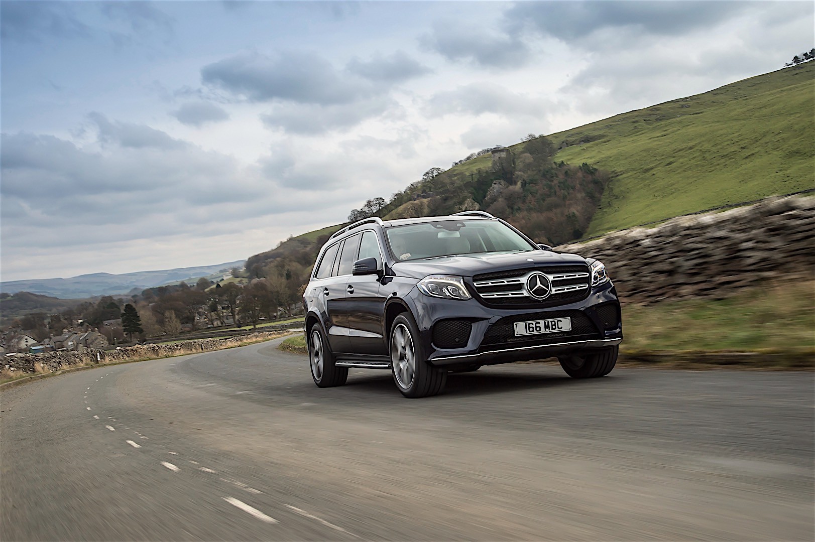 Mercedes Benz Gls-Class photo 54