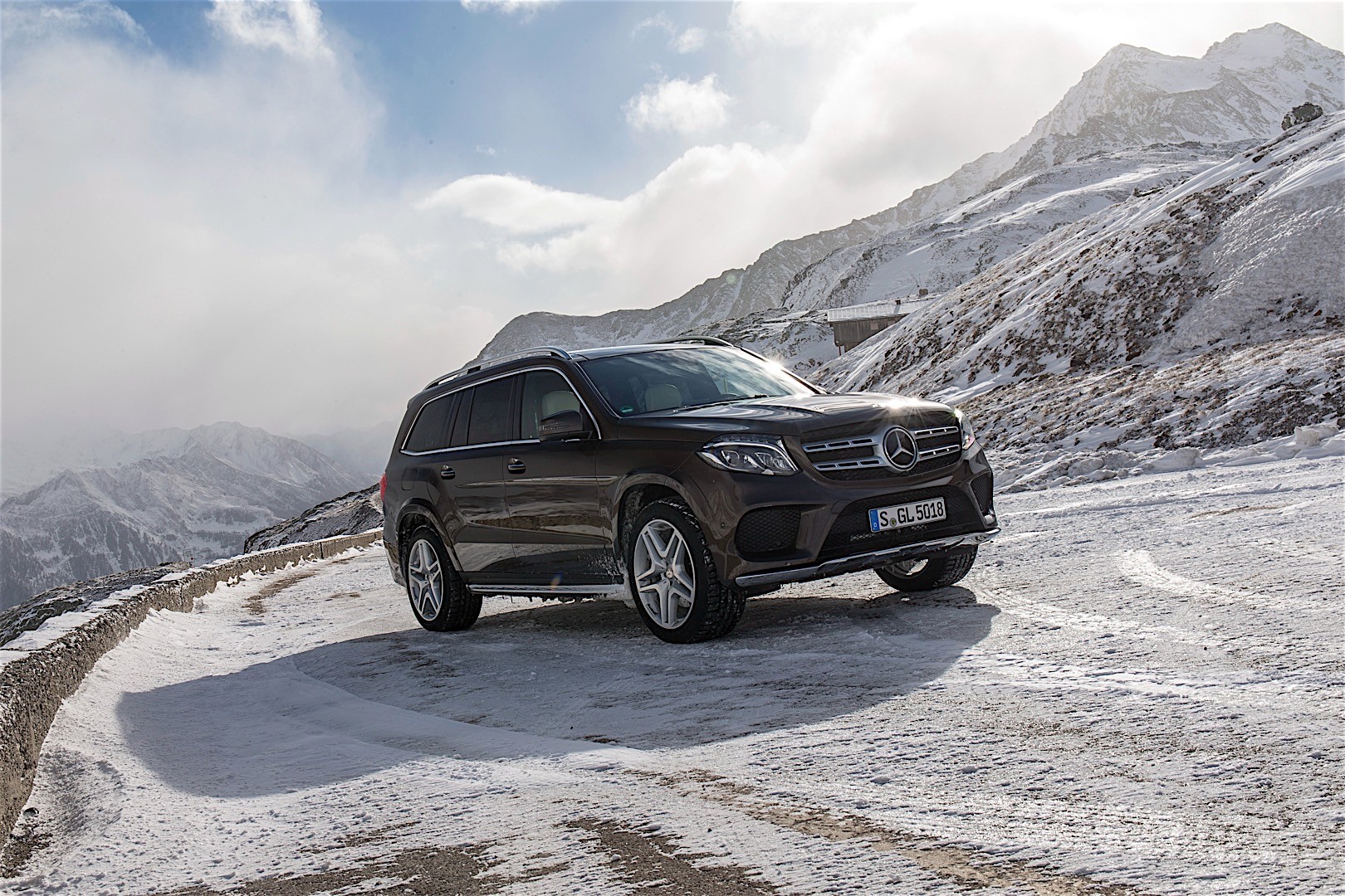 Mercedes Benz Gls-Class photo 57