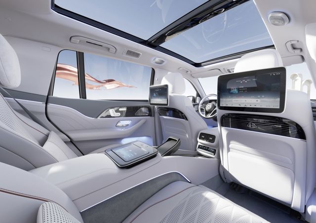 Mercedes Benz Gls Maybach photo 15