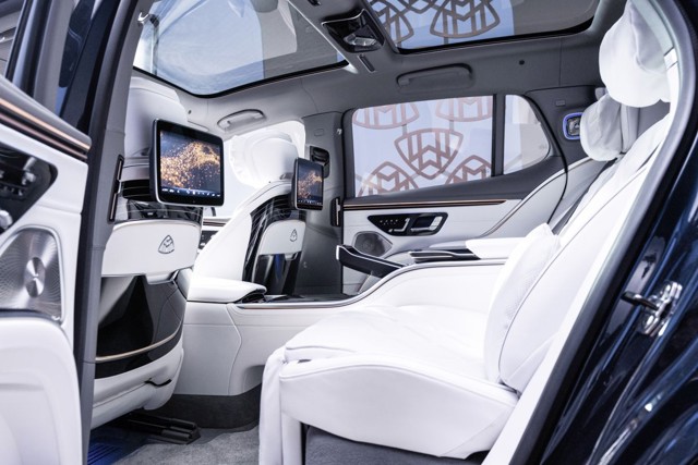 Mercedes Benz Maybach Eqs Suv photo 36