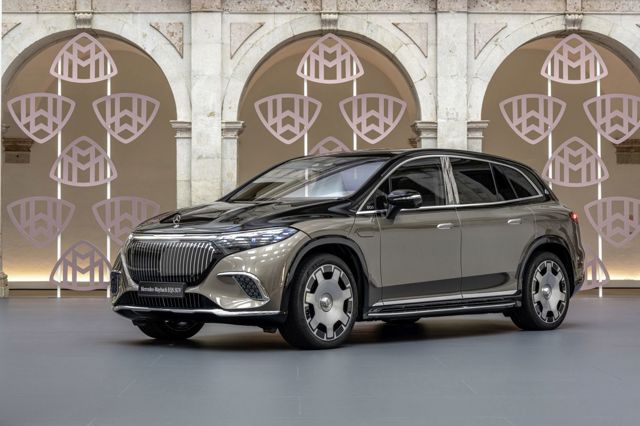 MERCEDES BENZ Maybach EQS SUV