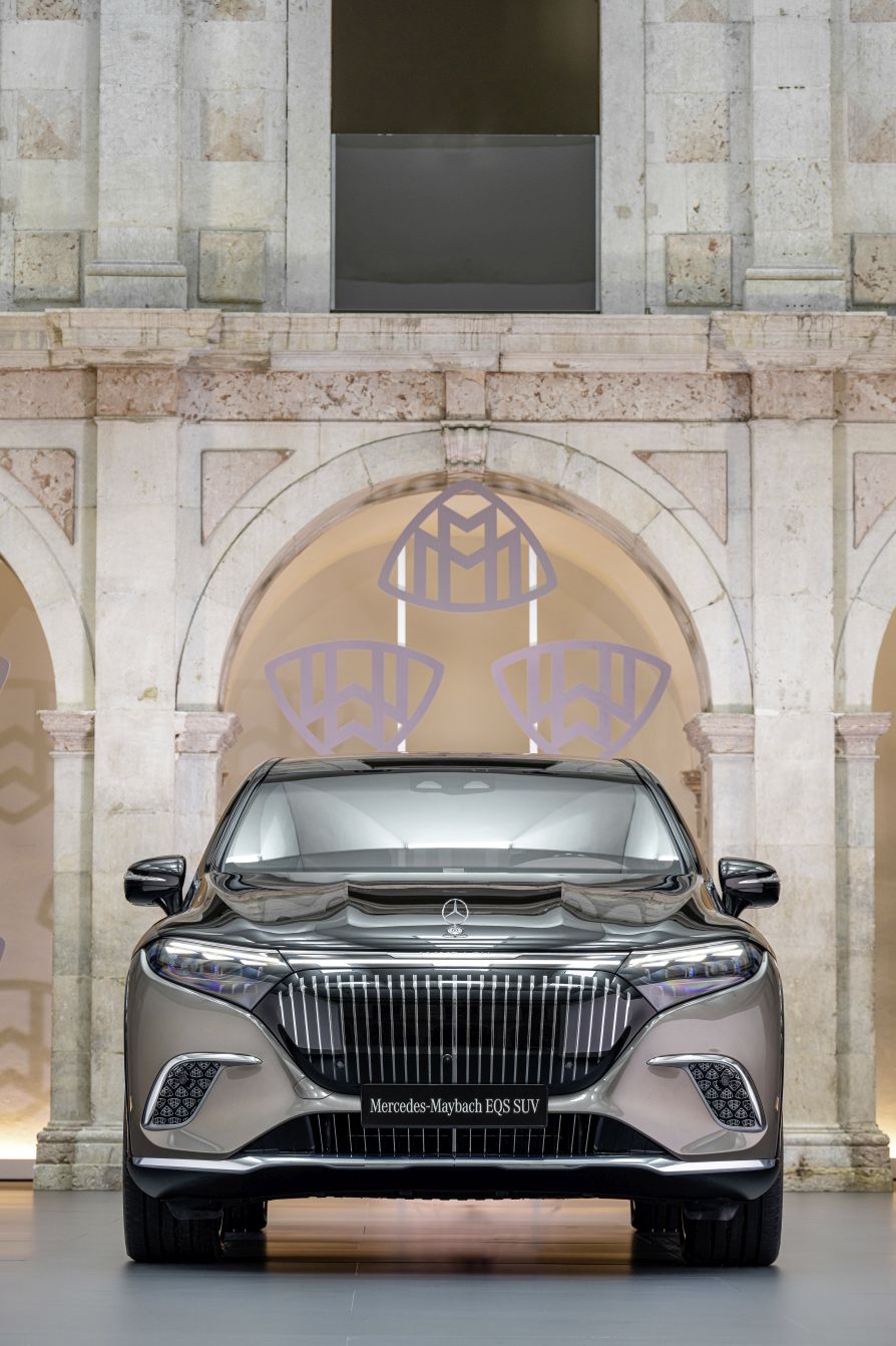 Mercedes Benz Maybach Eqs Suv photo 4