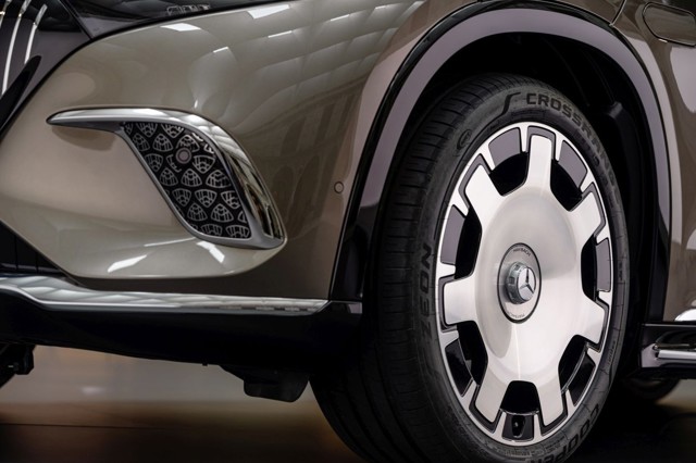 Mercedes Benz Maybach Eqs Suv photo 10